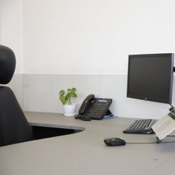 پایه مانیتور و لپتاپ دوتایی WLA005 Dual ErgoTech تحت برند ارگوتک -  اتصال به میز